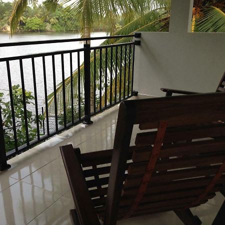 Lake Life Villa Ambalangoda  Extérieur photo