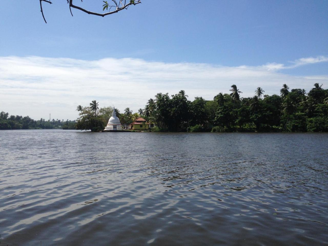 Lake Life Villa Ambalangoda  Extérieur photo